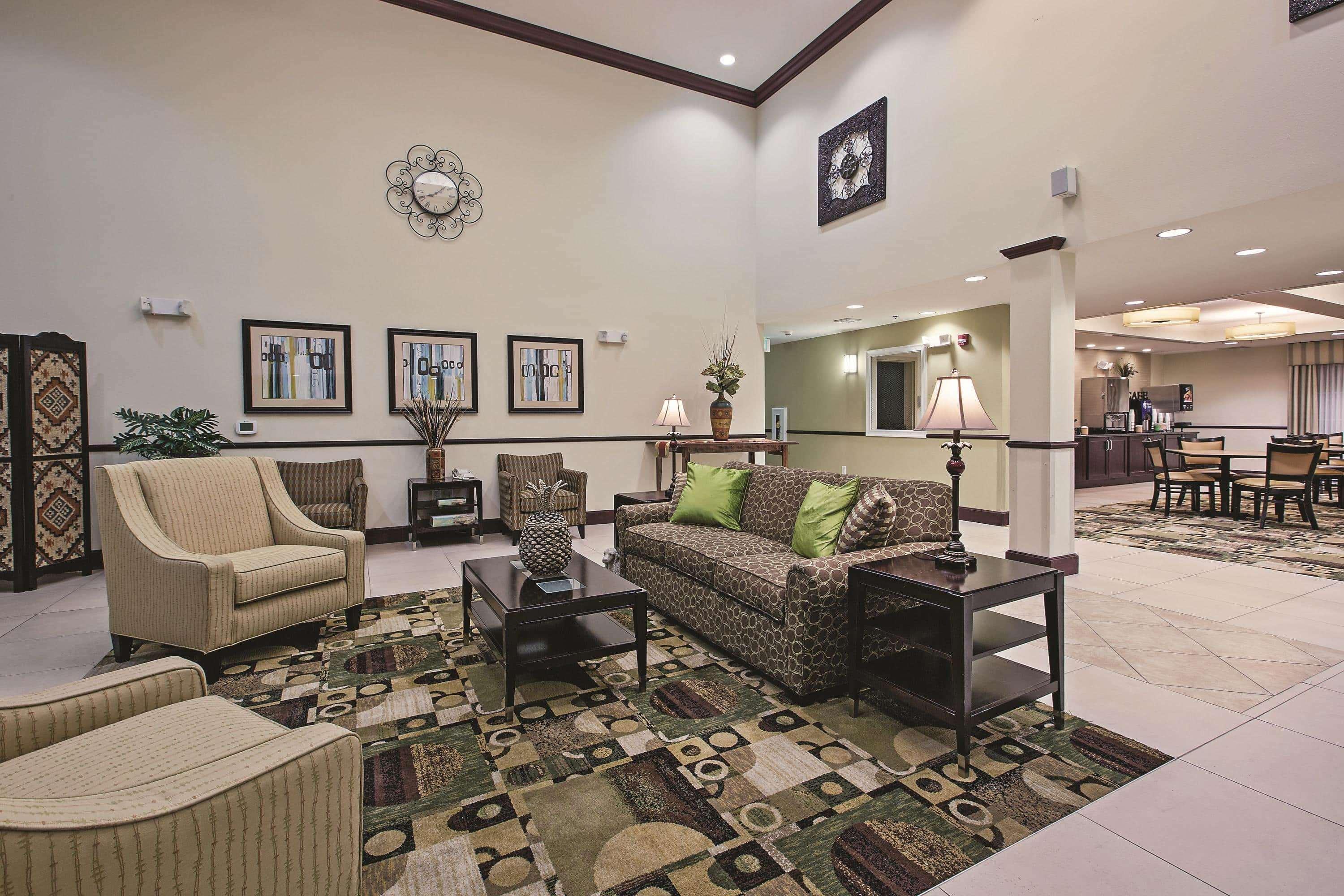 Отель La Quinta By Wyndham Lancaster Smoketown  Экстерьер фото